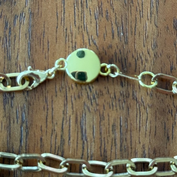 Gold Chain Bracelet with Shell and Coin Charms - Picture 5 of 7